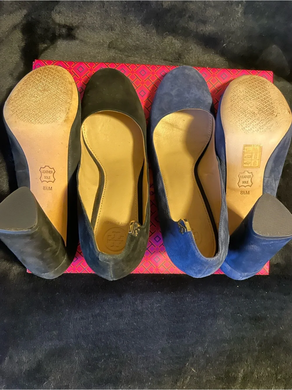 2 pairs Tory Burch Suede Round-Toe Pumps in Black and Blue 8.5 size